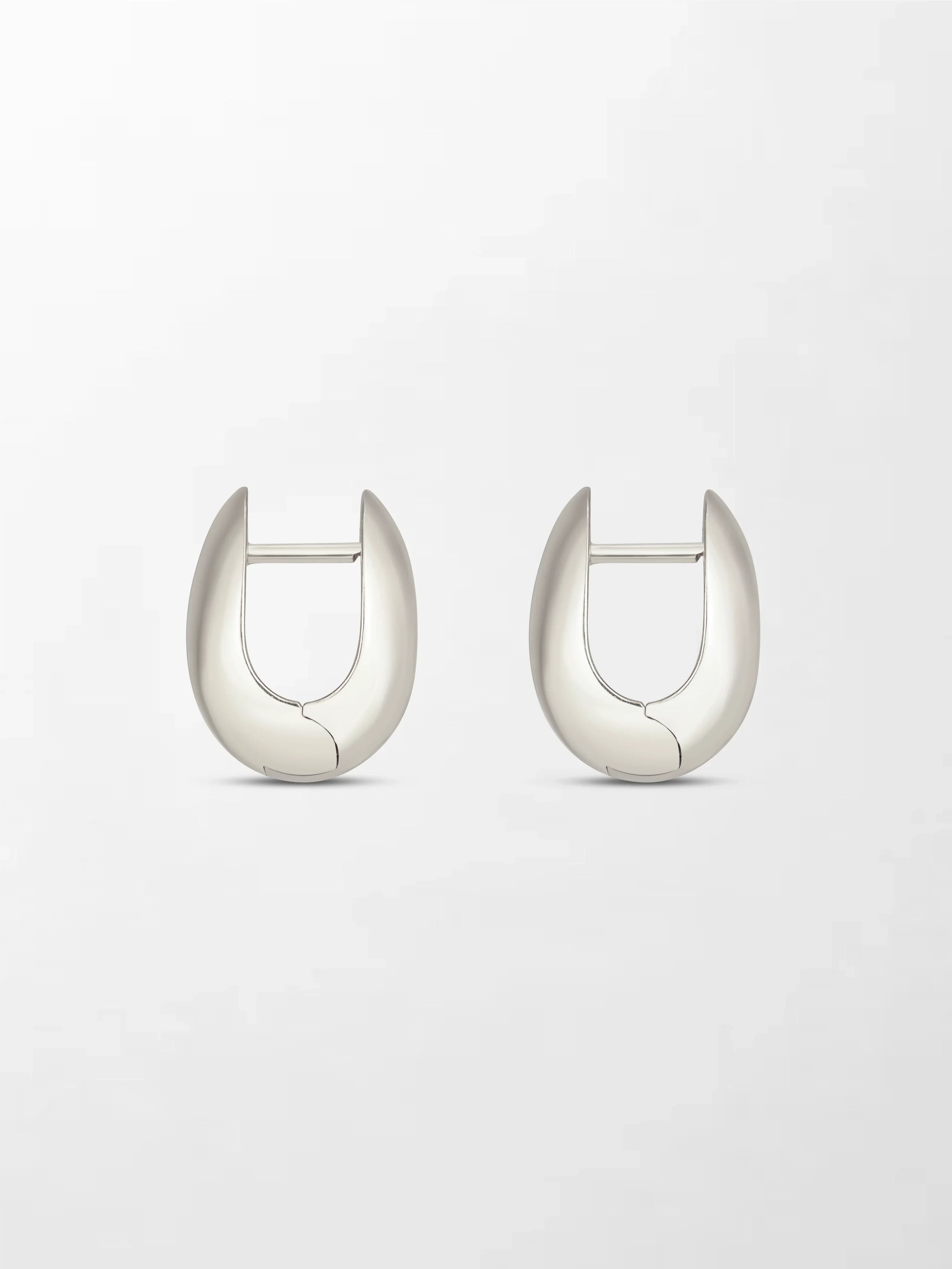 White Curve Huggies 14K