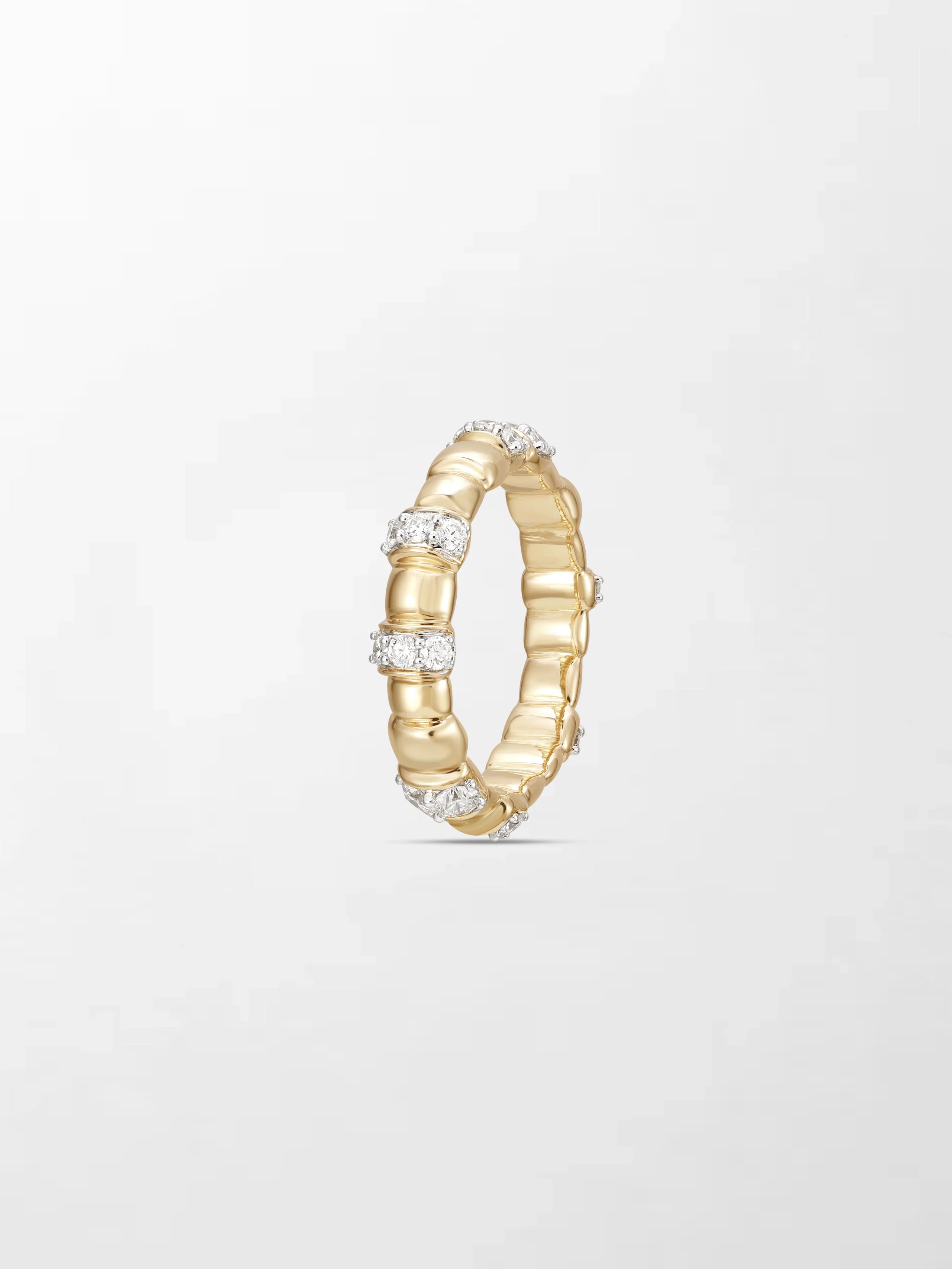 Sleek Gold Grooved Band