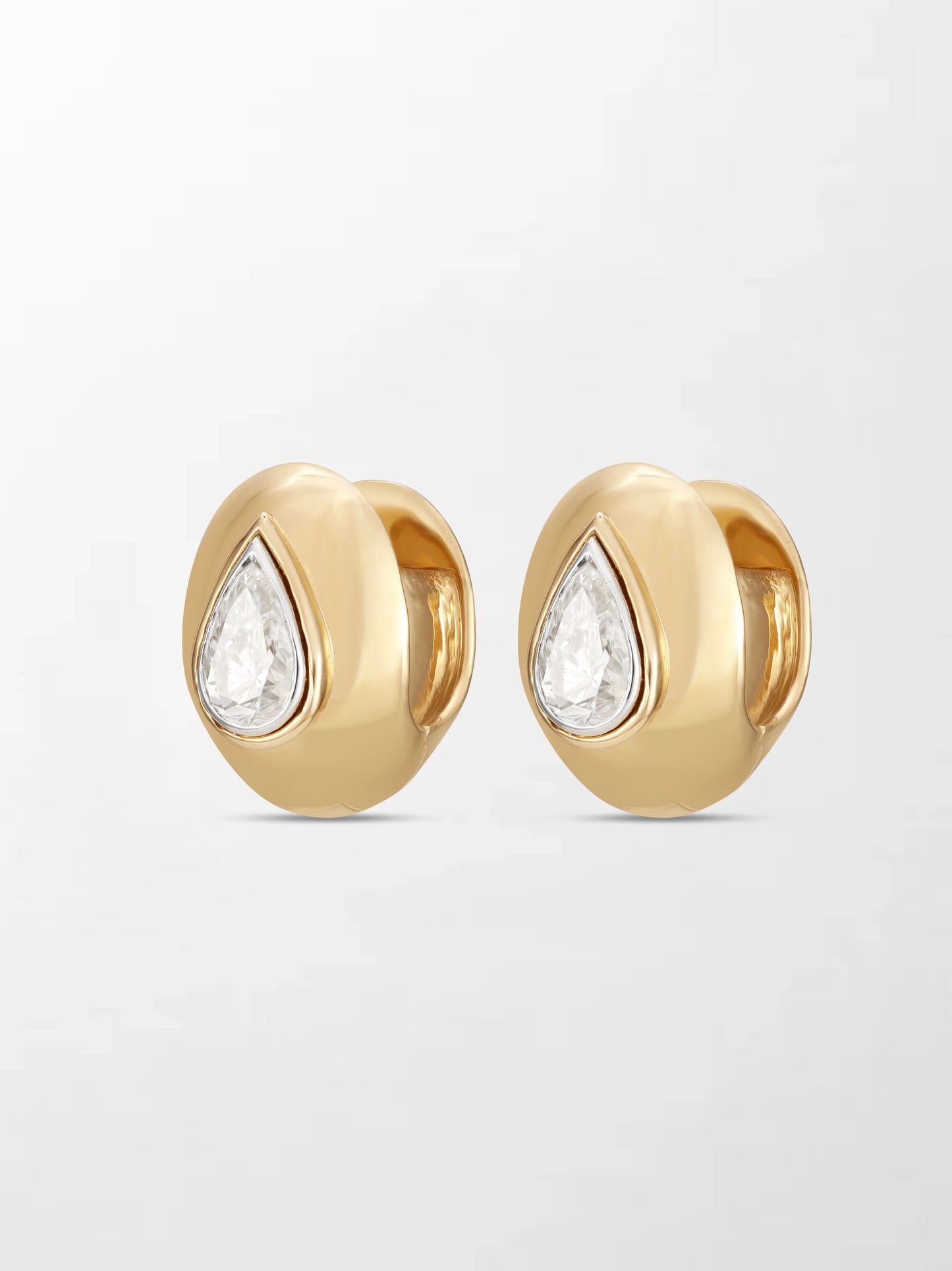 Pear Curve Huggies