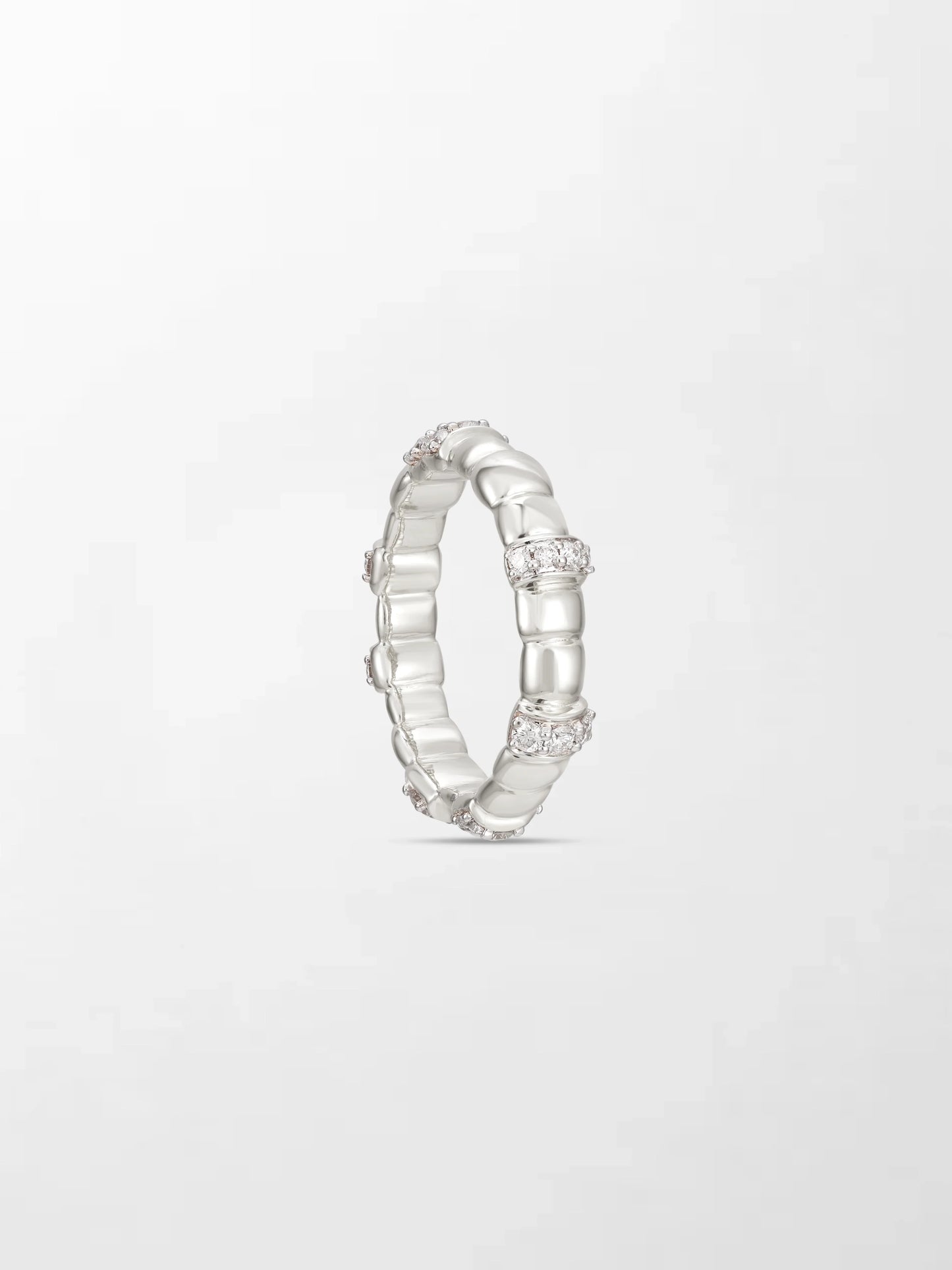 Sleek Snow Grooved Band