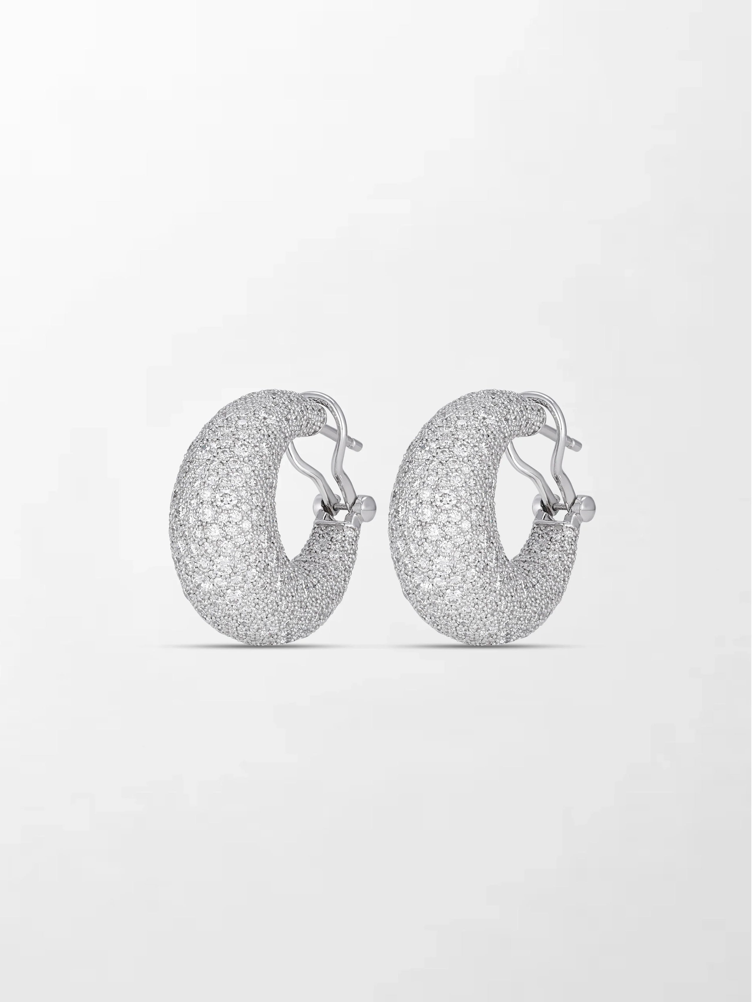 Plumptious Earring