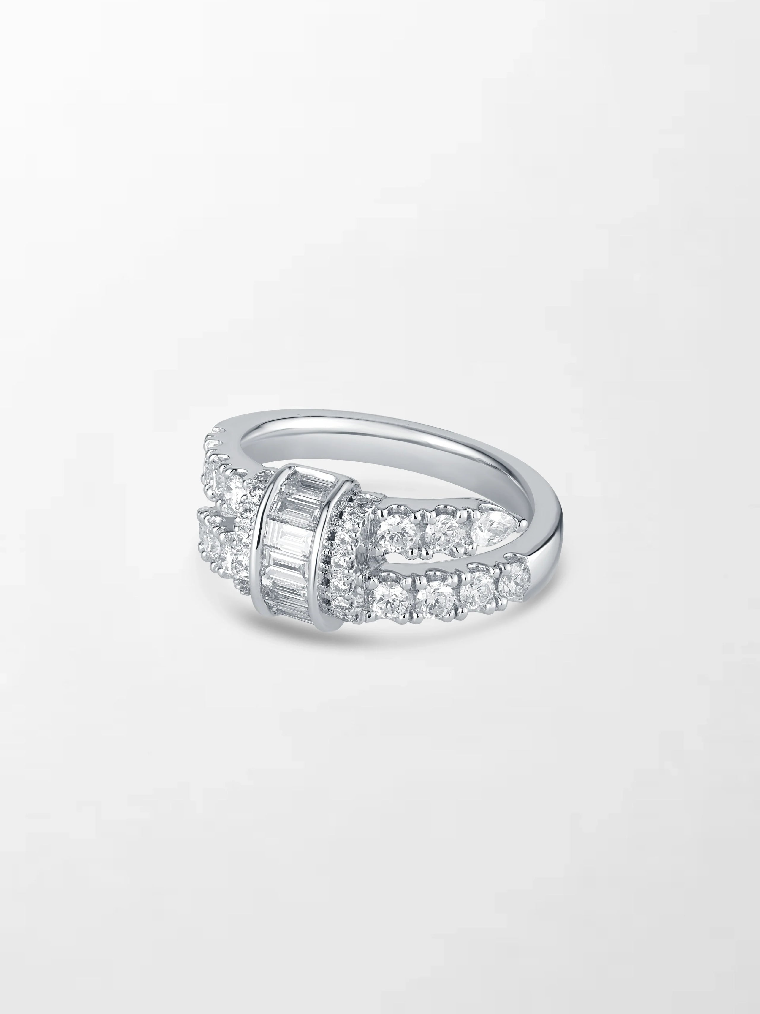 Baguette Clasp Ring