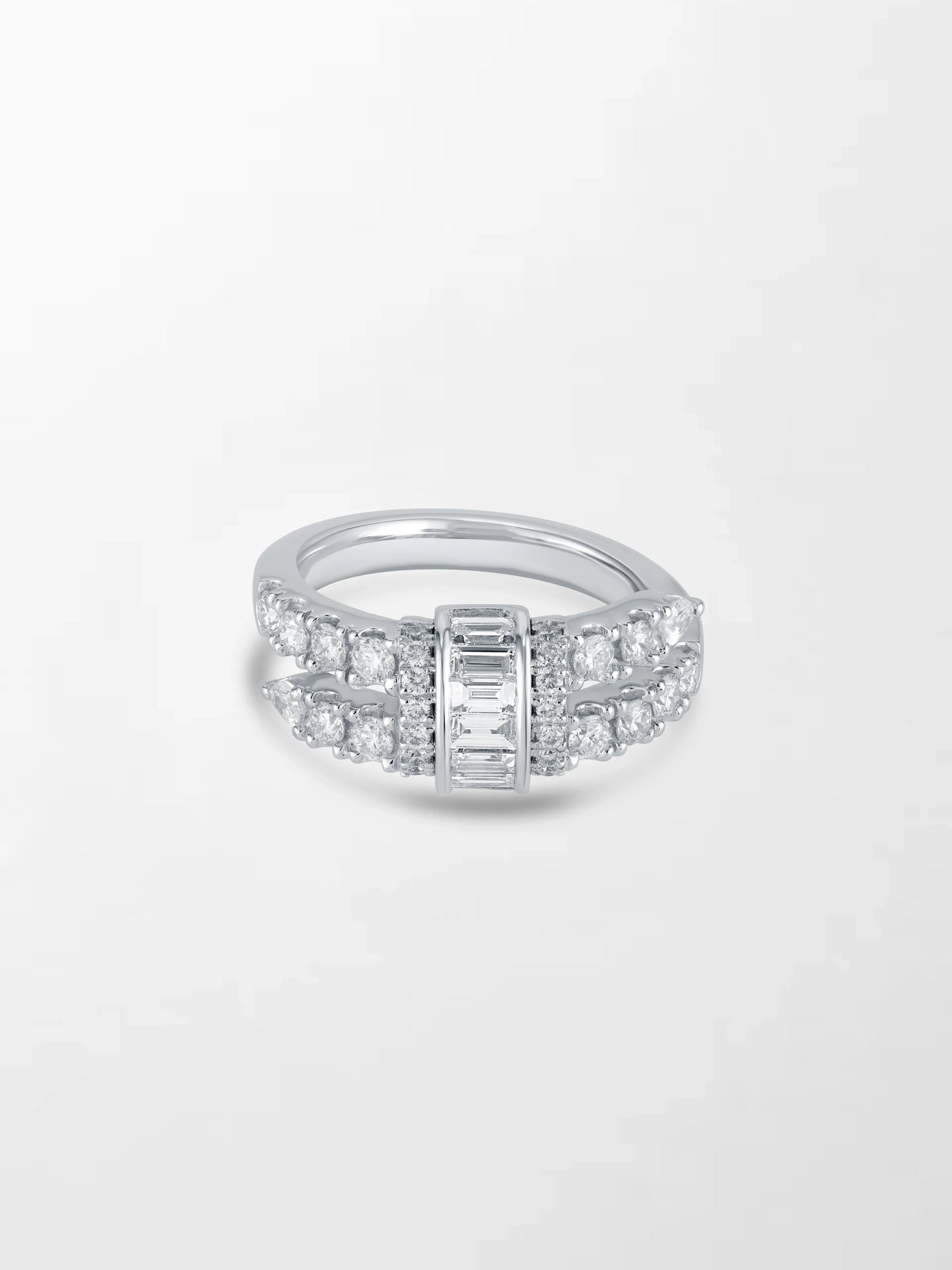Baguette Clasp Ring